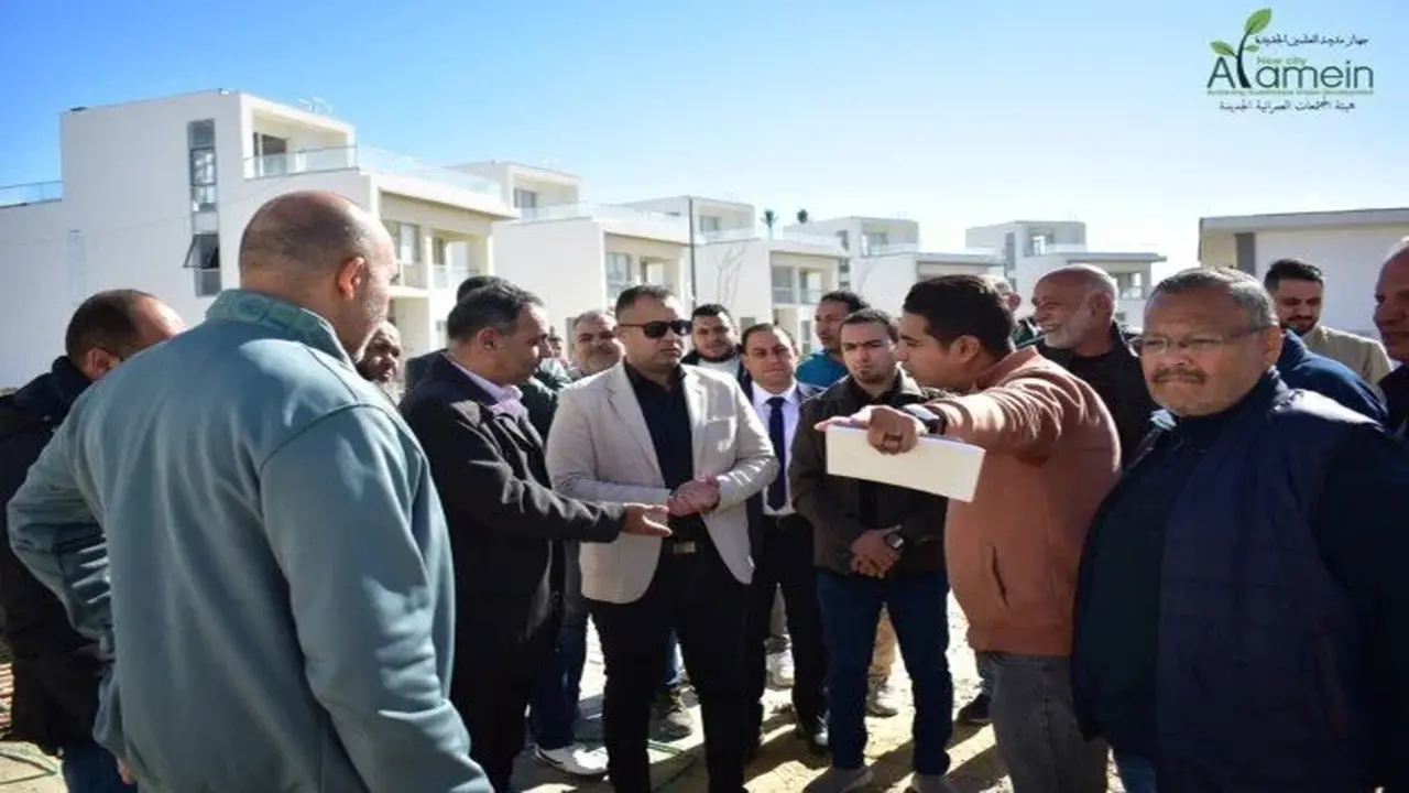 نائب رئيس الهيئة لقطاع التنمية يفحص تقدم مشروعات مدينة العلمين وتأثيرها على التنمية العمرانية